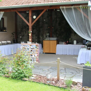 12544FA5-980F-4365-B7DD-3BF96FC1AAD0